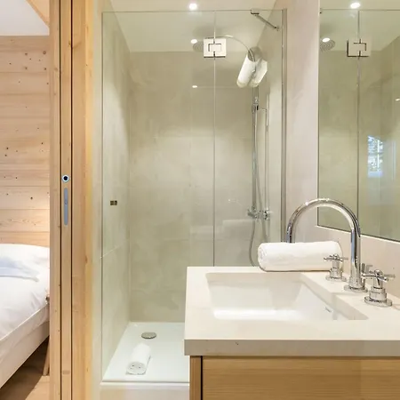Appartement A Courchevel 1850 Avec Piscine Et Garage - Fr-1-564-155 Courchevel